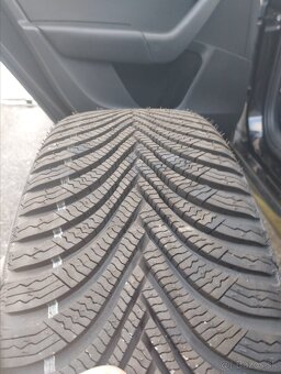 Sada zimné pneumatiky originál Volkswagen 205/50 R17 ET 48 - 3