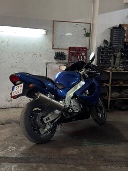 Yamaha YZF1000R - 3
