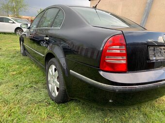 Rozpredam superb na nahradne diely - 3