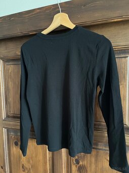 SINSAY Čierny top č. M - 3