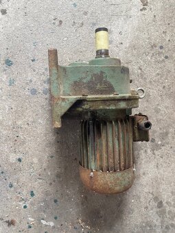 Elektromotor s prevodom - 3