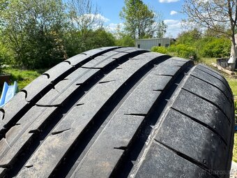 215/50R17 - 3