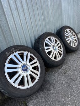Ford R16 205/55R16 - 3
