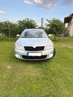 Škoda Octavia Combi 2.0 TDI PD Elegance - 3