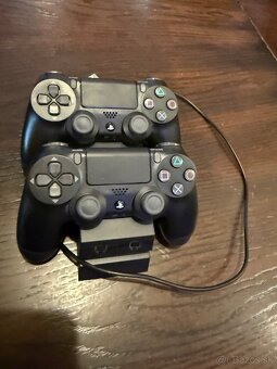 Ovládače k PS 4 - 3