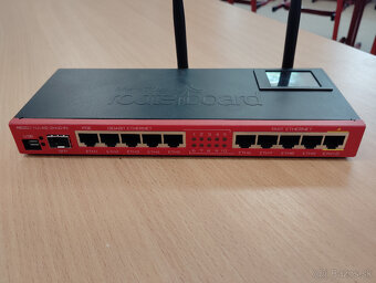 MikroTik smerovače RB 2011U a UiAS-RM. Rezervovane. - 3