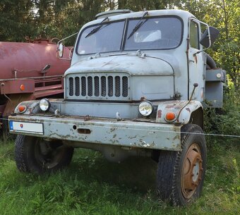 PRAGA V3S 6x6 fekal - 3