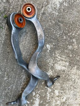 P: ramená BMW E65 E66 - 3