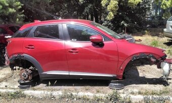 Mazda CX-3 2.0 AWD 2015 4x4 benzín predám DVERE, MOTOR PE - 3