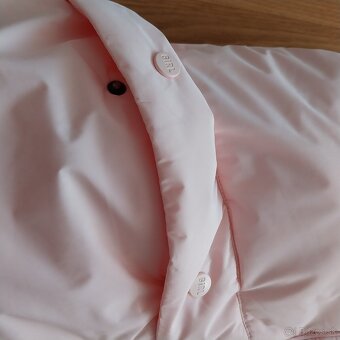 Predám dievč. zimnú vestu GIRL (C&A) veľ.176 - 3