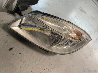 Přední světla Škoda fabia 2, předfacelift. - 3