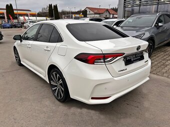 Toyota Corolla 1.8 Hybrid e-CVT Comfort - 3