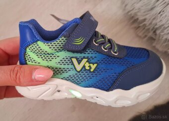 Nenosené svietiace tenisky Vty Diechmann c.22 - 3