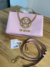 Moschino rúžová kabelka - 3
