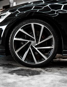Golf R 7.5 2.0TSI 4motion - 3