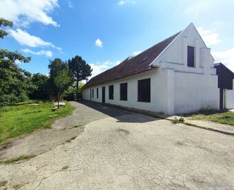 Predám dom s veľkým pozemkom v okrese Levice - 3