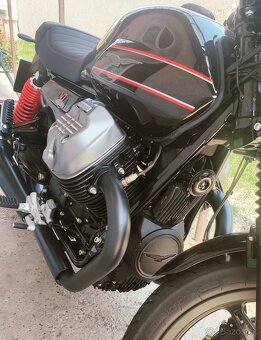 Moto Guzzi V7 STONE 850 Special 2024 - 3