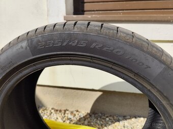 Pirelli P Zero 235/45 R20 - 3