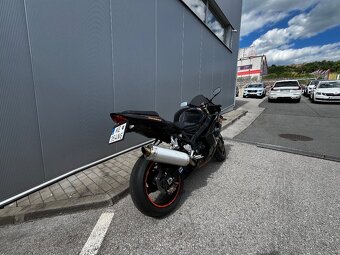 Suzuki GSX-R 600 K4 - 3