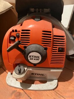 Motorovy rosic STIHL SR430 - 3
