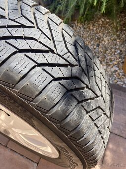 Yokohama - 215/60r16 - zimné 4ks aj s diskami - 3