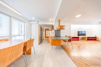 POD HRADOM - ZÁMOCKÁ - 3 IZBOVÝ BYT NA BÝVANIE AJ INVESTÍCIU - 3