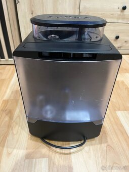 Predám automatický kávovar KRUPS EA81 - 3