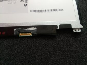 predám 13.3" LED SLIM displej z notebooku B133XTN01 - 3