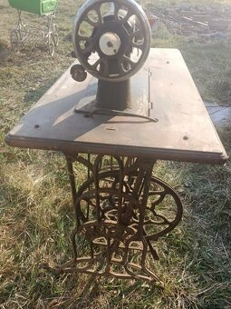 Šijací stroj Royal - 3