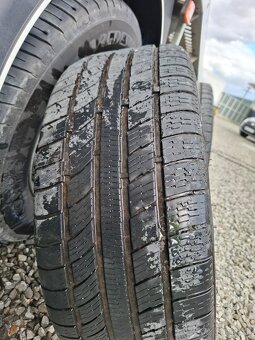 Predam  sadu zimne pneu 225 40 r18 - 3