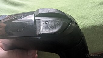 Nintendo Switch Pro Controller - 3