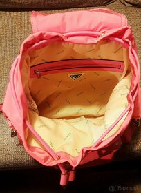 Ružový ruksak Guess - 3