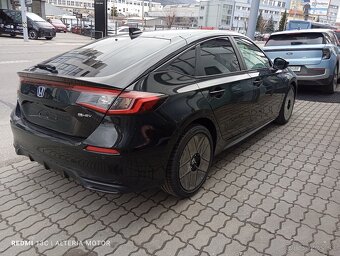 Honda Civic SPORT 2.0 e:HEV Automat - 3