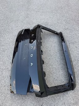 SKODA KODIAQ LIFT ZADNÉ PIATE DVERE - 3