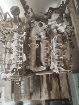 Infiniti, Renault. motor V9X 3,0 d - 3