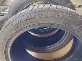 Predám Pneu 225/45R17 94Y leto - 3