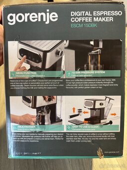 Gorenje - Digital Espresso Coffee Maker - ESCM 15DBK - 3