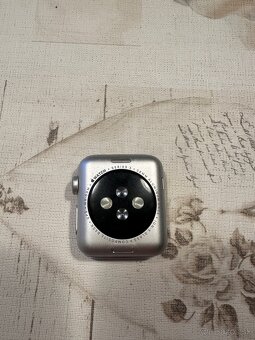 Predám Apple watch series 3 - 3