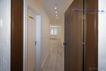 Predaj kompletne rekonštr. 2izb bytu 62m2 na zvýš. prízemí - 3