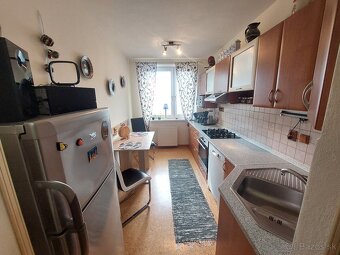 Predám priestranný 3 izbový byt v Trenčianskych Tepliciach. - 3