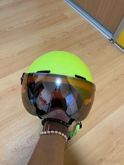 Lyžiarska prilba so štitom - 3