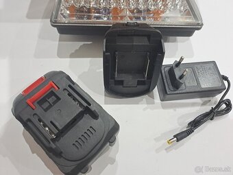 Bezdrôtové pracovné svetlo LED s dobíjateľnou LiIon batériou - 3
