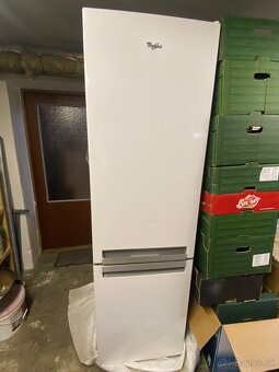 Chladnička s mrazničkov - 3