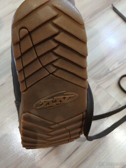 Topanky na snowboard - 3