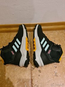 Trekové topánky Adidas - 3