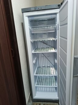 šuflikova mraznička INDESIT - 3