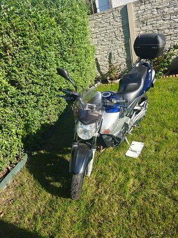 Predám motorku Suzuki GSR 600 - 3