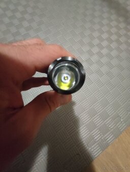 Predám svietidlo Surefire X300U-A - 3