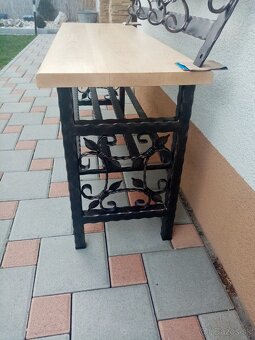 Kovaný vešiak a botnik - 3