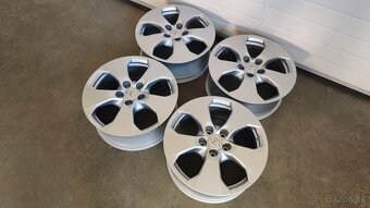 Alu disky 5x114,3 R17 Toyota RAV4 original - nepoužito - 3